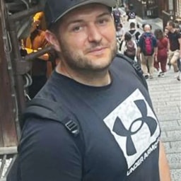 Alex Reinhardt — Vorstandsvorsitzender South Side Organics